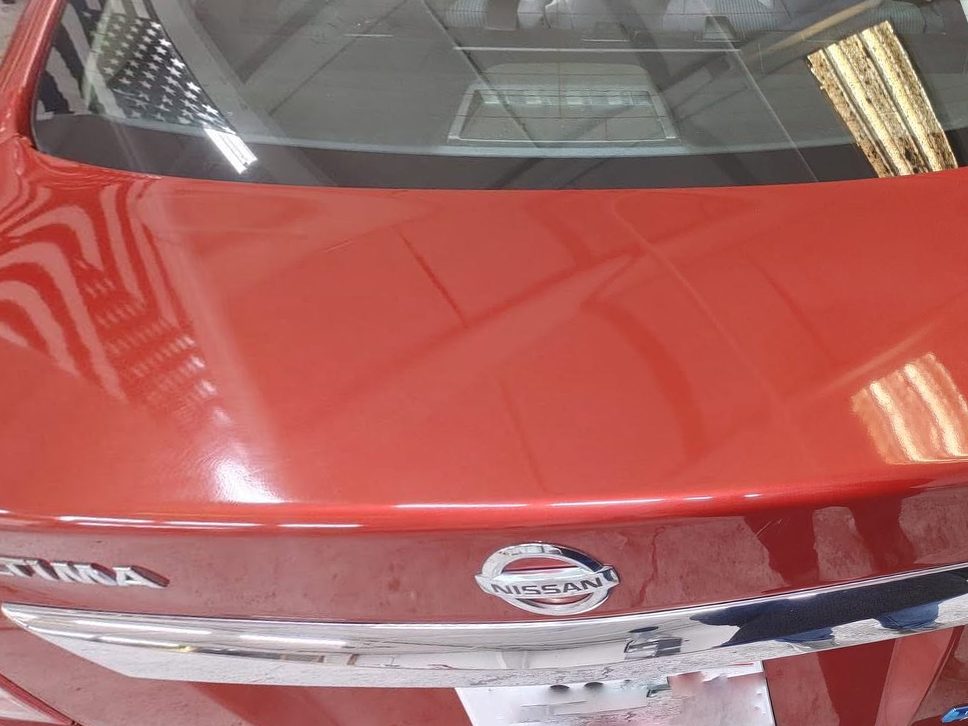 Nissan Altima trunk lid after paint correction